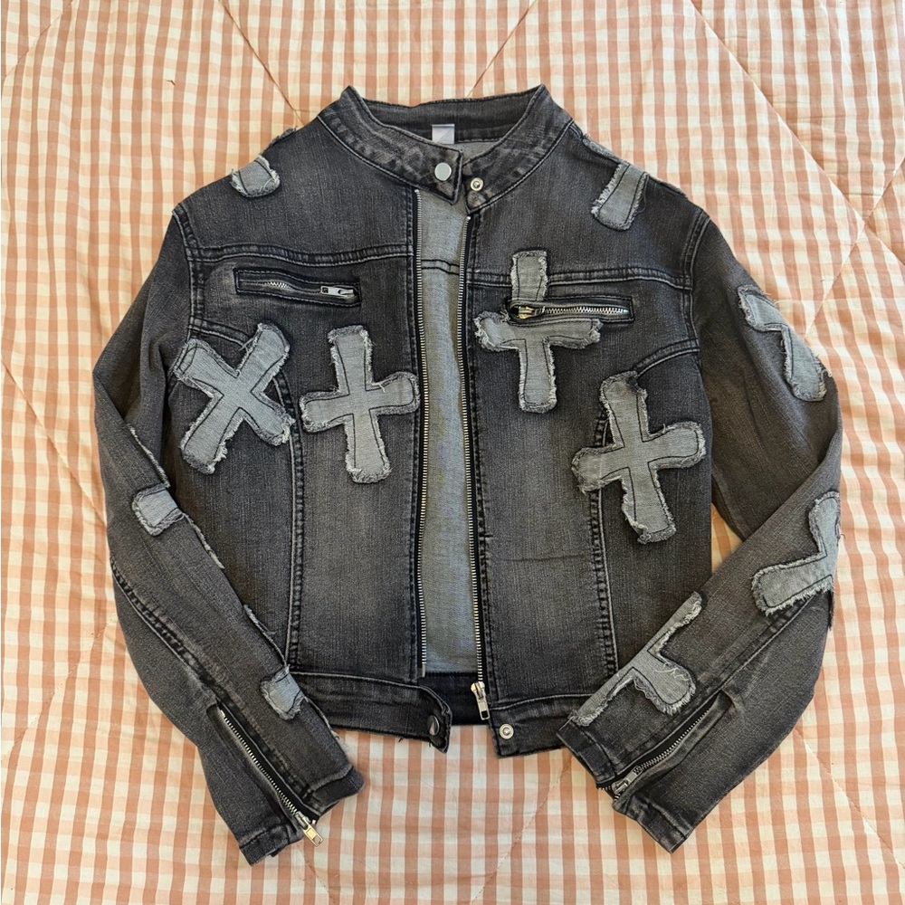Stylish Black Denim Jacket with Cross Patches